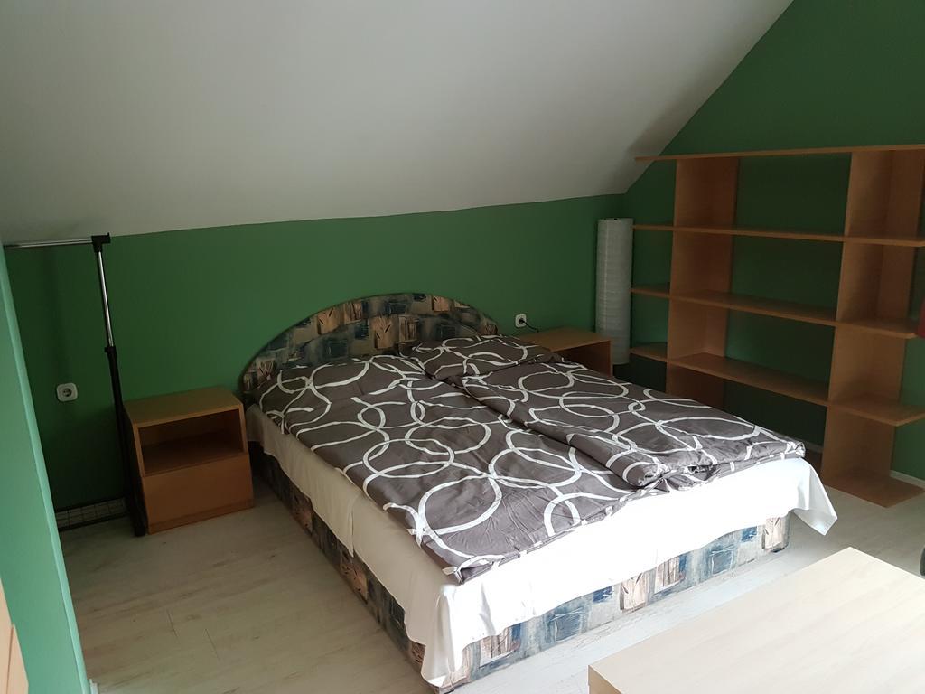 Dorina Apartmanok Шіофок Екстер'єр фото